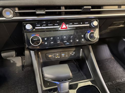 Used 2025 Hyundai Santa Cruz Limited image 20