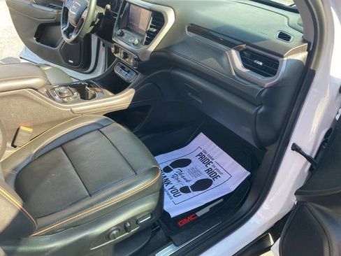 Used 2023 GMC Acadia AT4 w/ Technology Package AWD/4WD image 45