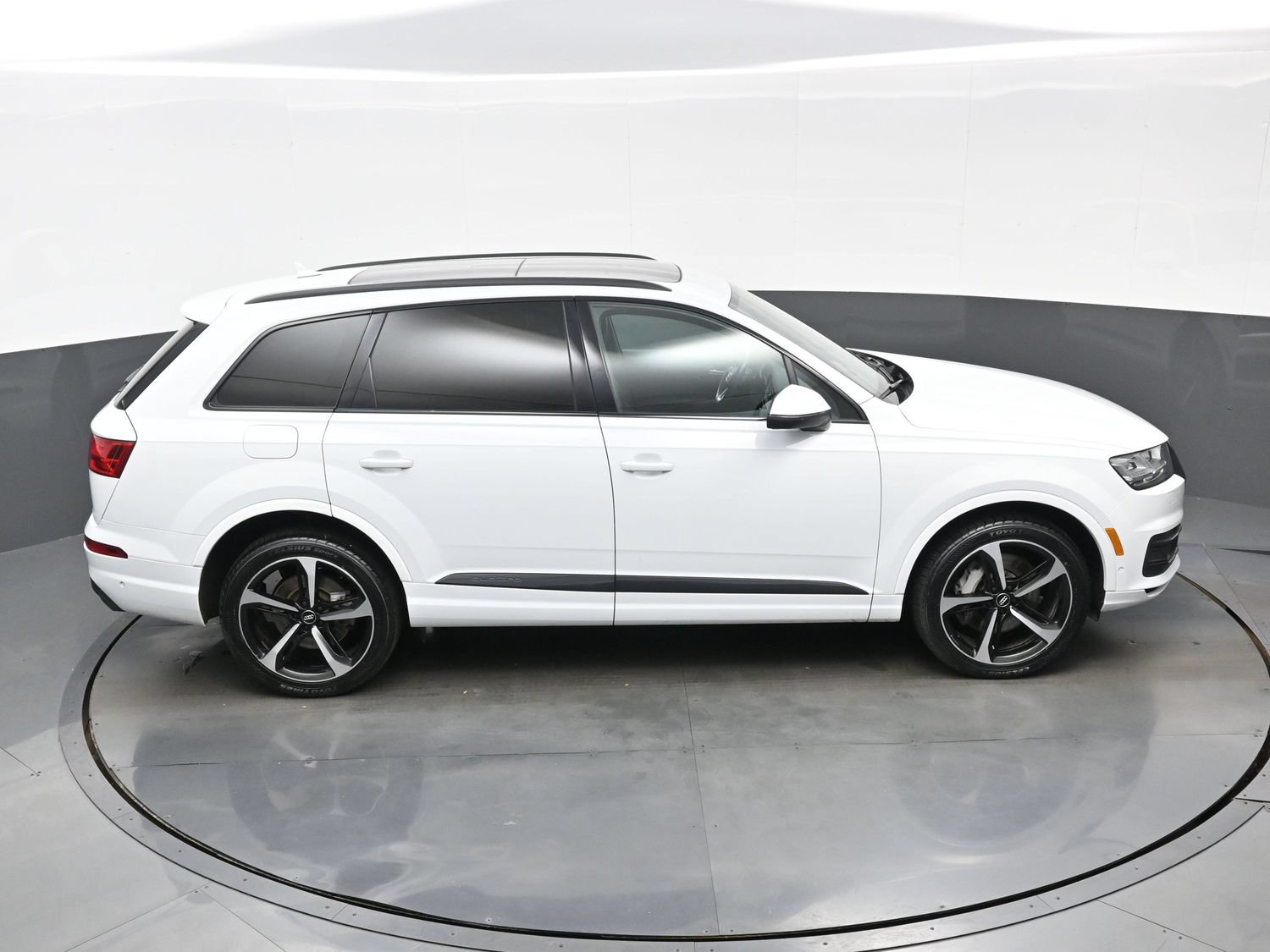 Used 2019 Audi Q7 3.0T Prestige AWD/4WD image 42