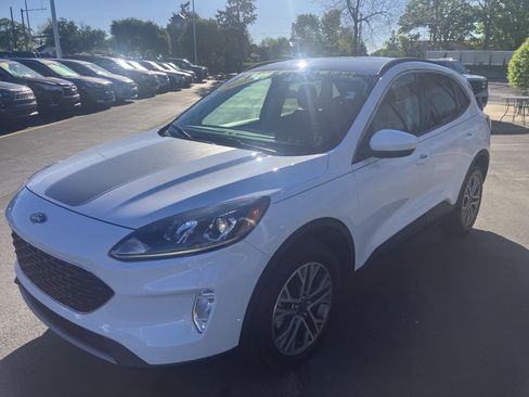 Certified 2021 Ford Escape SEL AWD/4WD image 3
