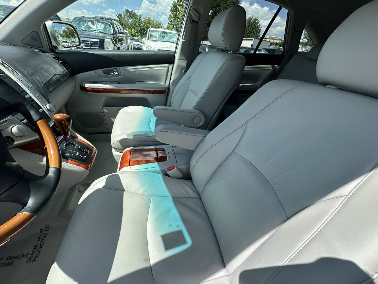 Used 2005 Lexus RX 330 w/ Premium Pkg FWD image 22