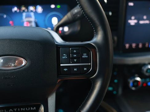 Used 2025 Ford F450 Platinum w/ FX4 Off-Road Package image 26