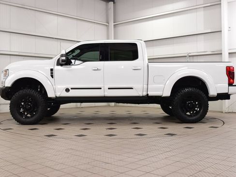Used 2022 Ford F250 Lariat w/ Lariat Ultimate Package AWD/4WD image 4