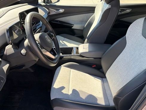 Used 2023 Volkswagen ID.4 Pro image 12