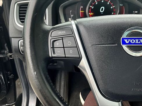 Used 2015 Volvo S60 T5 Premier image 17