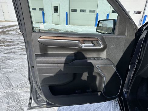 Used 2023 Chevrolet Silverado 1500 LT image 19