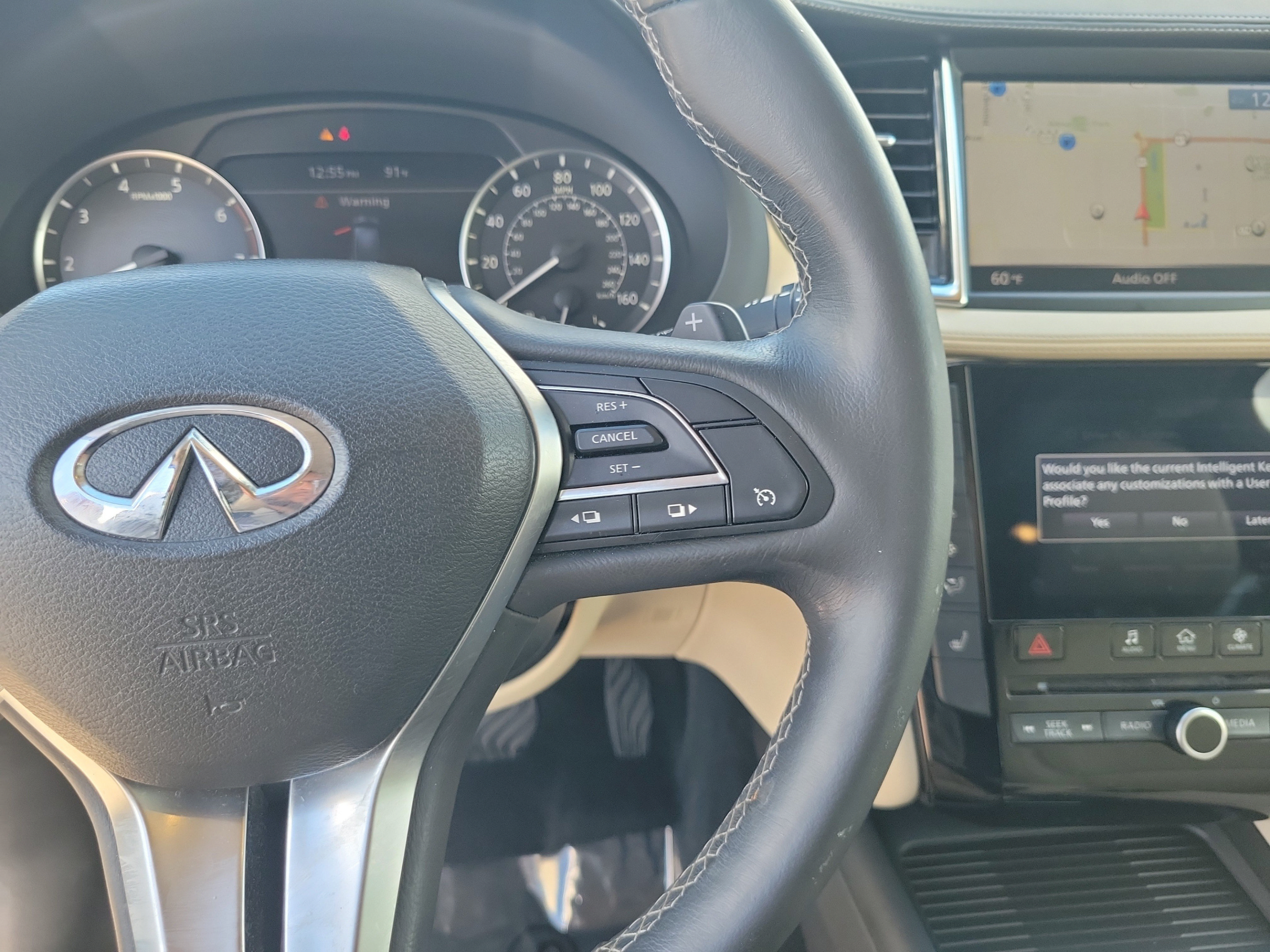 Used 2020 INFINITI QX50 Luxe w/ Navigation Package FWD image 15