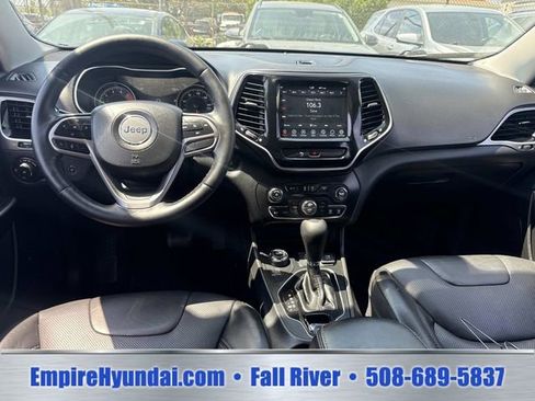 Used 2019 Jeep Cherokee Limited AWD/4WD image 15