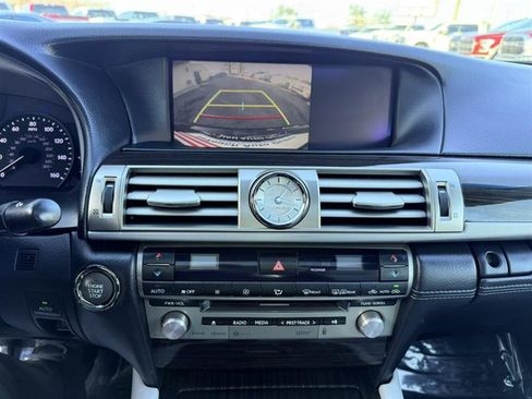 Used 2017 Lexus LS 460 w/ Comfort Package RWD image 36