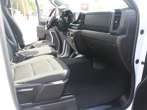 Used 2025 Chevrolet Silverado 2500 LT w/ Convenience Package AWD/4WD image 27