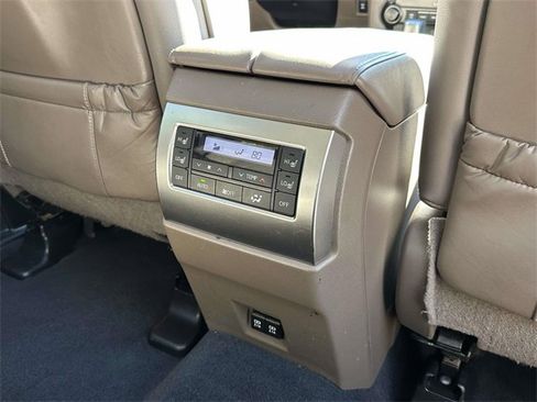 Used 2022 Lexus GX 460 Premium image 27