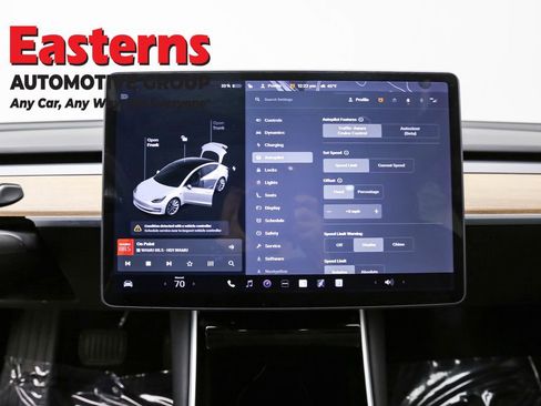 Used 2018 Tesla Model 3 Long Range image 12