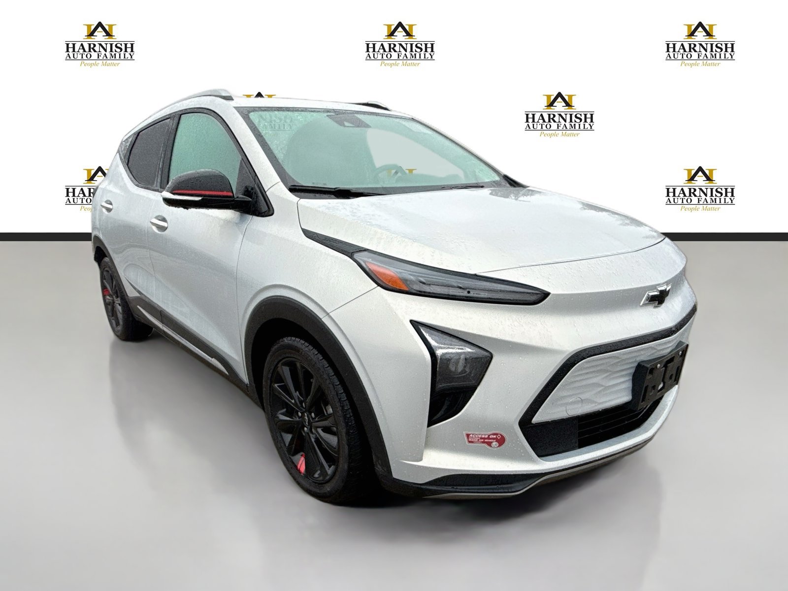 Used 2023 Chevrolet Bolt EUV Premier w/ Sun & Sound Package FWD image 7