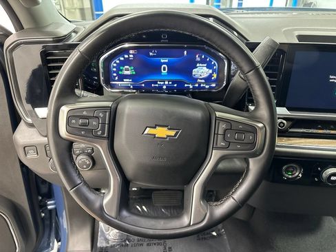 Used 2024 Chevrolet Silverado 1500 LT AWD/4WD image 12
