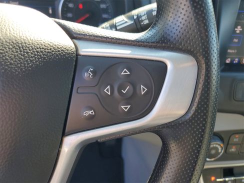 Used 2024 GMC Terrain SLE image 12