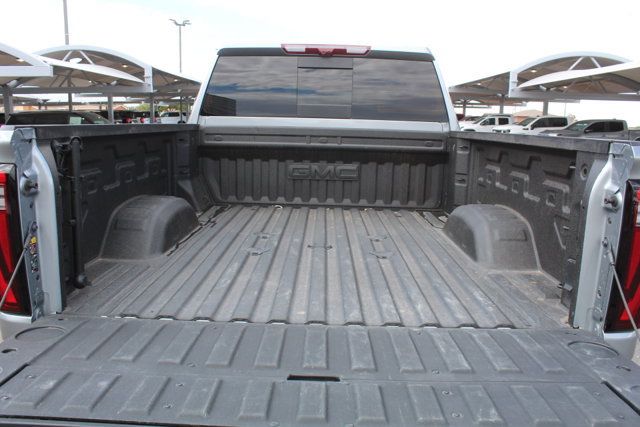 Used 2025 GMC Sierra 2500 Denali Ultimate AWD/4WD image 4