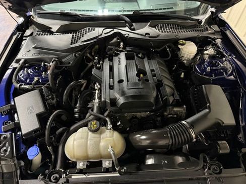Used 2020 Ford Mustang Premium w/ Black Accent Package RWD image 38