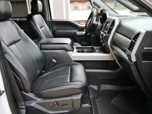 Used 2020 Ford F250 Lariat w/ Lariat Ultimate Package AWD/4WD image 42