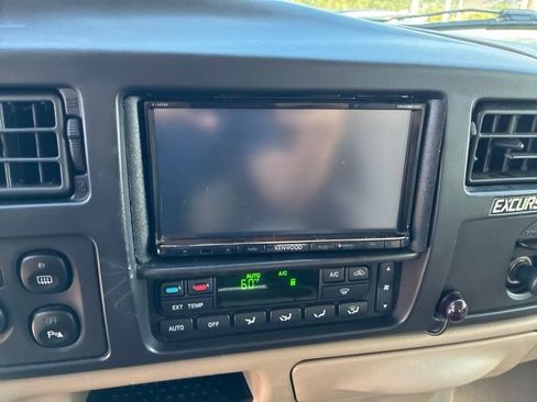 Used 2005 Ford Excursion Limited AWD/4WD image 9