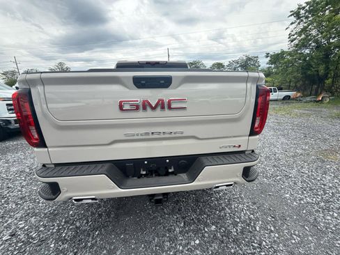 New 2026 GMC Sierra 1500 AT4 w/ AT4 Premium Package AWD/4WD image 12
