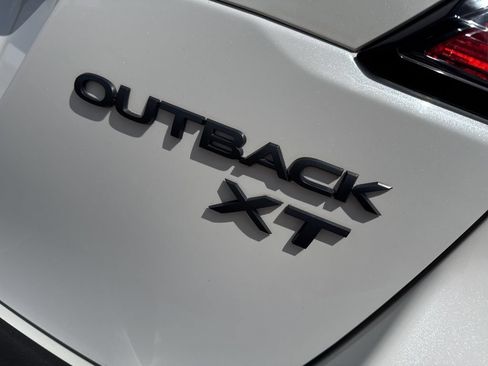 Used 2022 Subaru Outback Onyx Edition XT AWD/4WD image 8