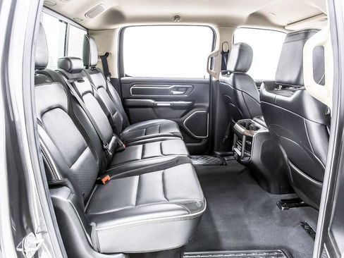 Used 2019 RAM 1500 Laramie RWD image 36