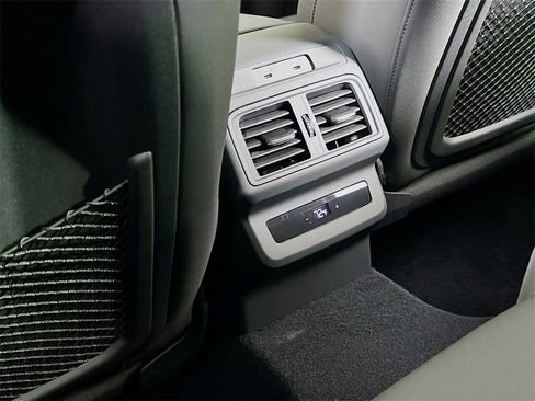 New 2025 Audi Q5 Premium Plus image 25