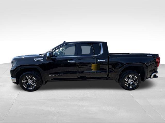 Used 2025 GMC Sierra 1500 SLT AWD/4WD image 12