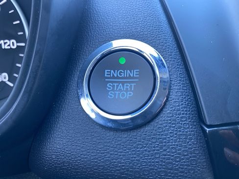 Certified 2019 Ford EcoSport Titanium image 19