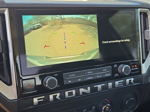 Certified 2025 Nissan Frontier SV RWD image 23