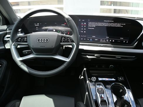 Used 2025 Audi A5 2.0T Premium Plus w/ Premium Plus AWD/4WD image 18
