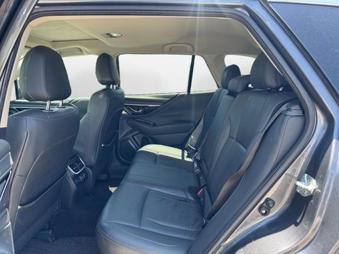Used 2022 Subaru Outback Limited AWD/4WD image 16