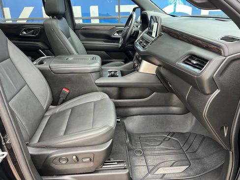 Used 2022 Chevrolet Tahoe Z71 w/ Luxury Package AWD/4WD image 20