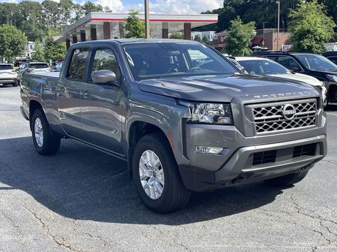 Used 2024 Nissan Frontier SV w/ Technology Package AWD/4WD image 5