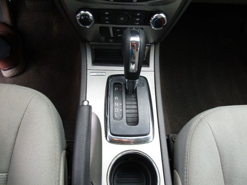 Used 2012 Ford Fusion SE image 13