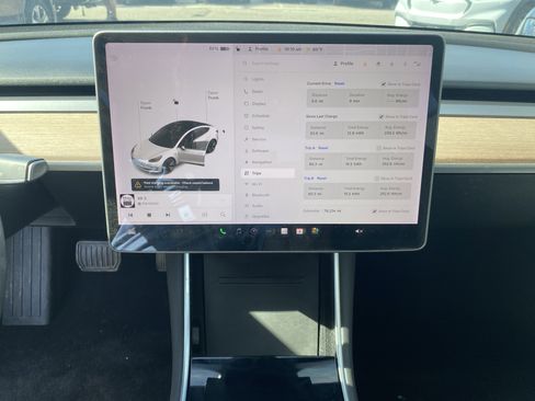 Used 2018 Tesla Model 3 Mid Range image 20