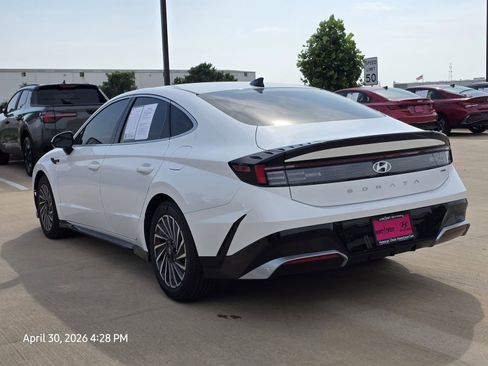 Used 2025 Hyundai Sonata SEL FWD image 8