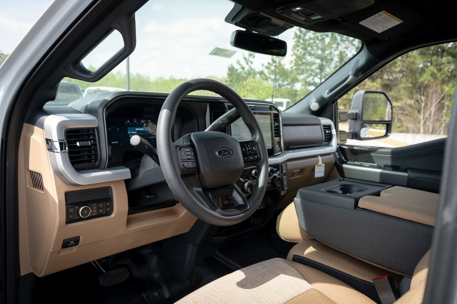 New 2026 Ford F350 XLT w/ XLT Premium Package AWD/4WD image 13