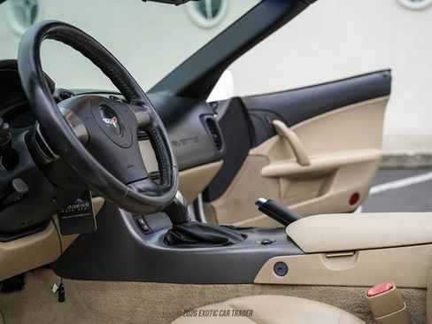 Used 2006 Chevrolet Corvette Convertible w/ Preferred Equipment Group RWD image 48