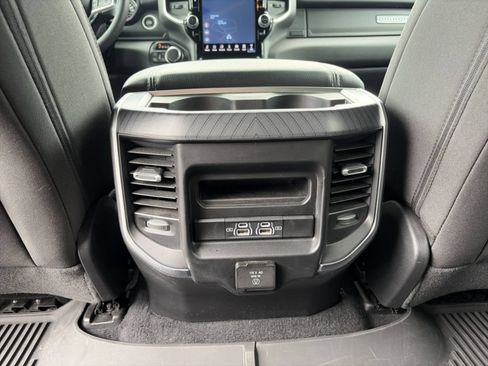 Used 2025 RAM 1500 Big Horn AWD/4WD image 29