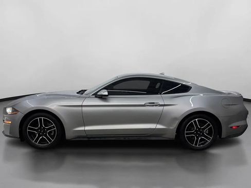 Used 2020 Ford Mustang Premium image 5