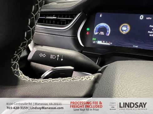 New 2025 Jeep Grand Cherokee Altitude AWD/4WD image 36
