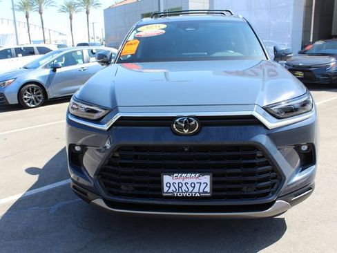 Certified 2025 Toyota Grand Highlander FWD image 3