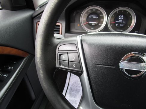 Used 2011 Volvo S80 3.2 w/ Climate Pkg image 13