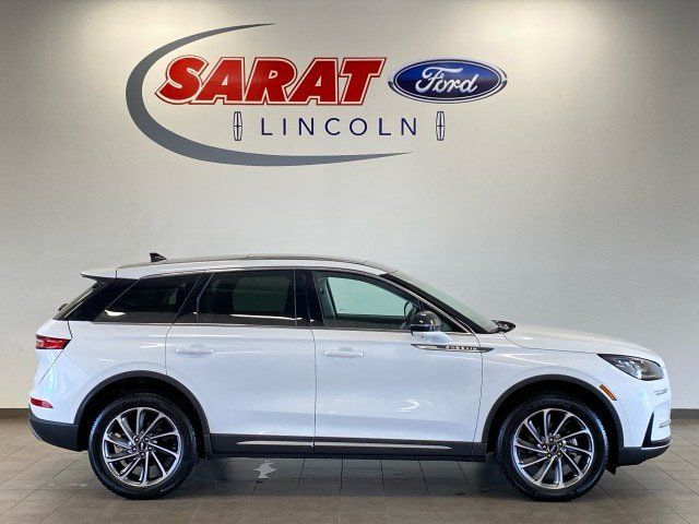 Used 2023 Lincoln Corsair AWD w/ Equipment Group 101A image 1