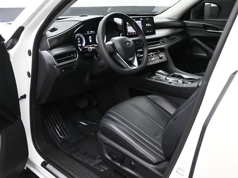 Used 2023 INFINITI QX60 Luxe w/ Cargo Package FWD image 2