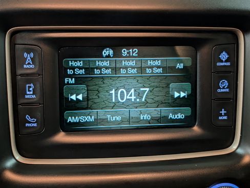 Used 2017 Jeep Grand Cherokee Laredo w/ Quick Order Package 23E image 18