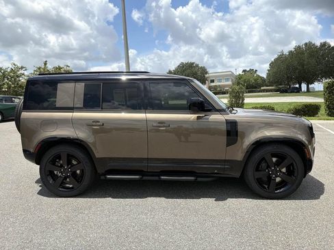 New 2026 Land Rover Defender 110 X-Dynamic SE AWD/4WD image 6