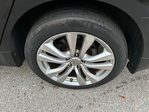 Used 2009 INFINITI M35 w/ Technology Pkg image 7