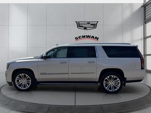 Used 2018 Cadillac Escalade ESV Premium Luxury w/ LPO, Radiant Package AWD/4WD image 7